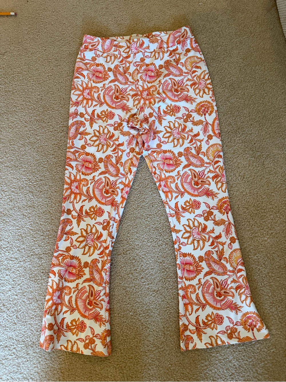 SMITH White and coral paisley pant.Perfect condition. Waist 15” waist to hem..37